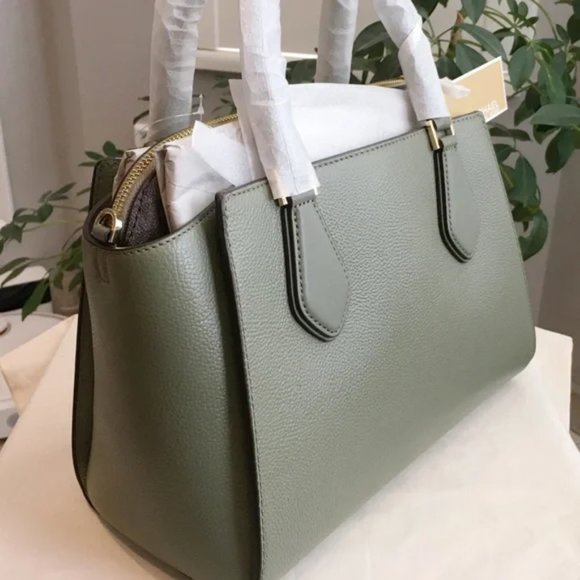 🍀NeW! Michael Kors Daria LG Satchel - Picture 3 of 13